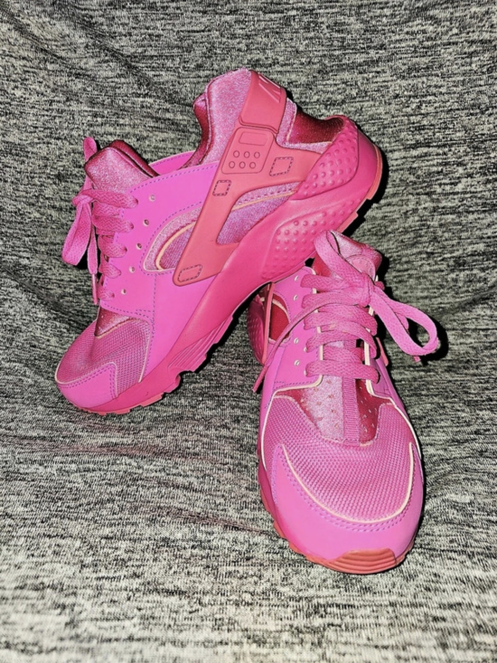 Nike Air Huarache Run Pink Sneakers US 7Y